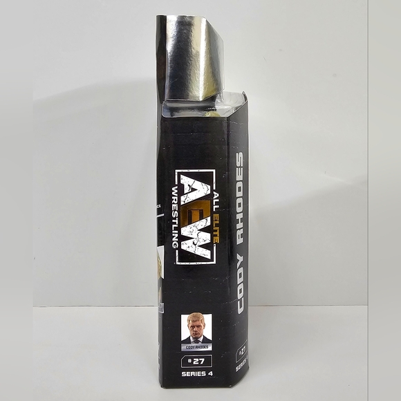 Cody Rhodes 7" Figure, AEW Unmatched Series 4, #27 in Suit w/Accessories - Picture 4 of 7